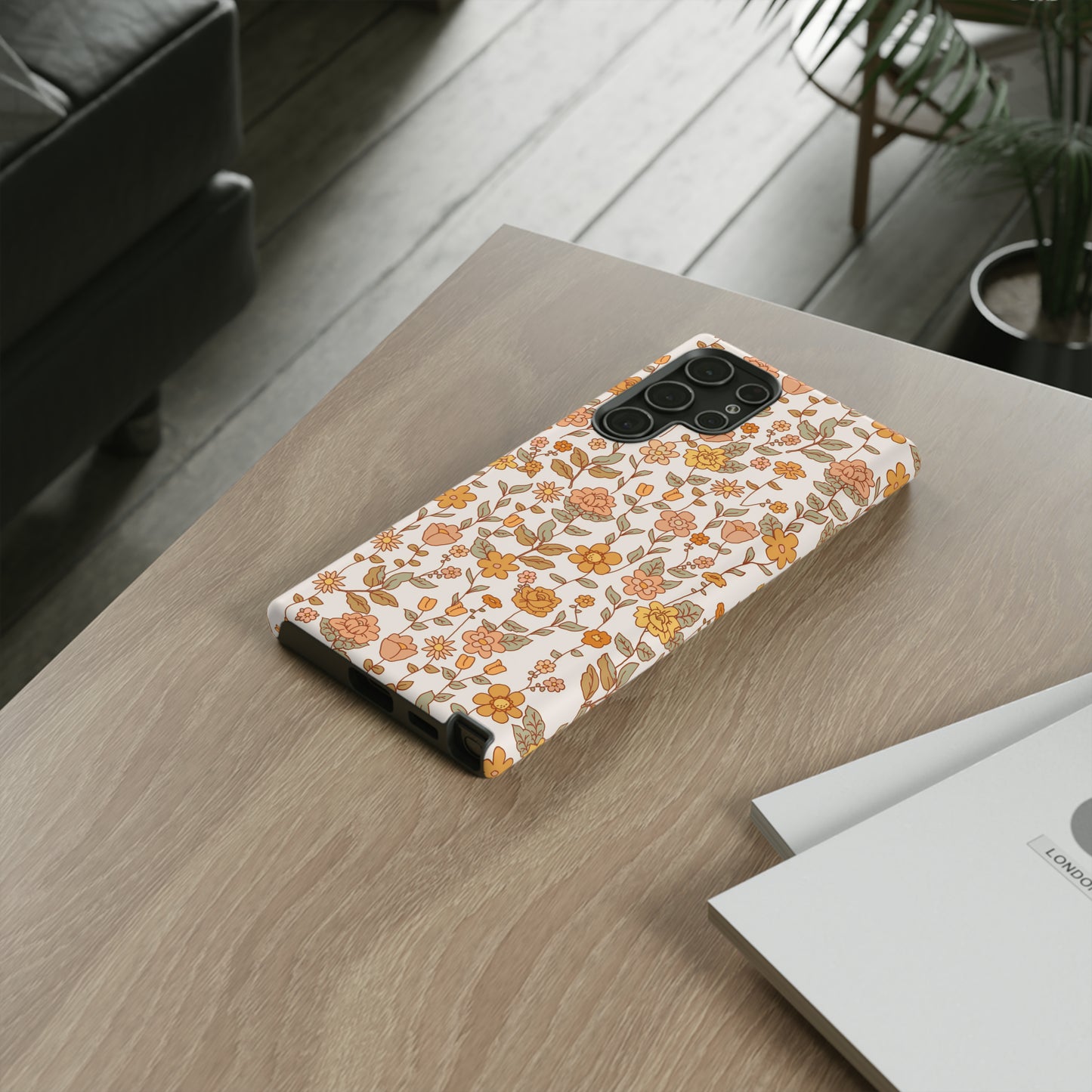 White Old Fashioned Flowers | Tough Phone Case