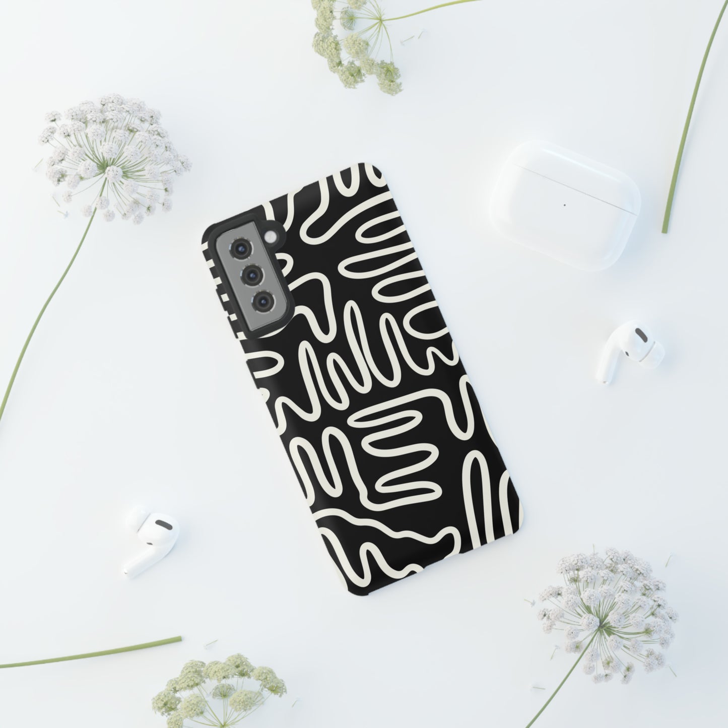 White and Black Squigles | Tough Phone Case