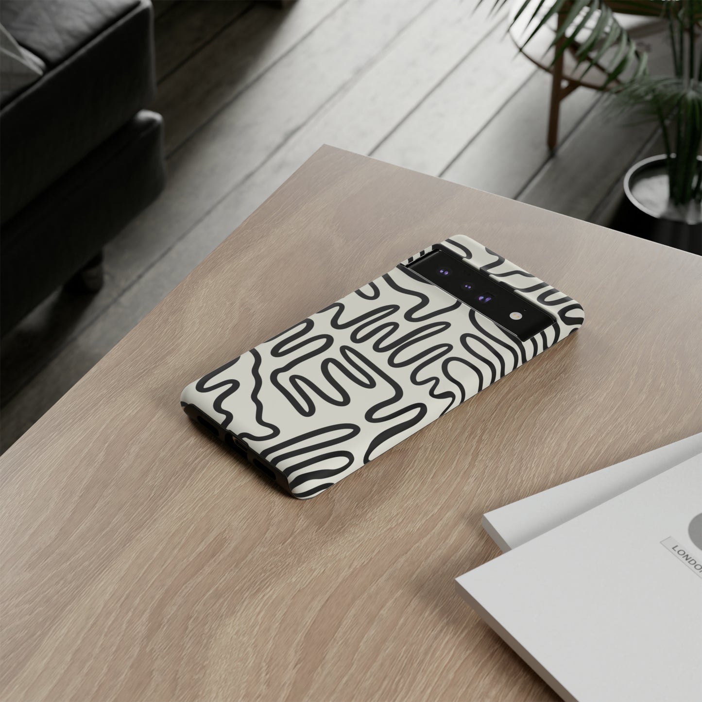 Black and White Squigles | Tough Phone Case