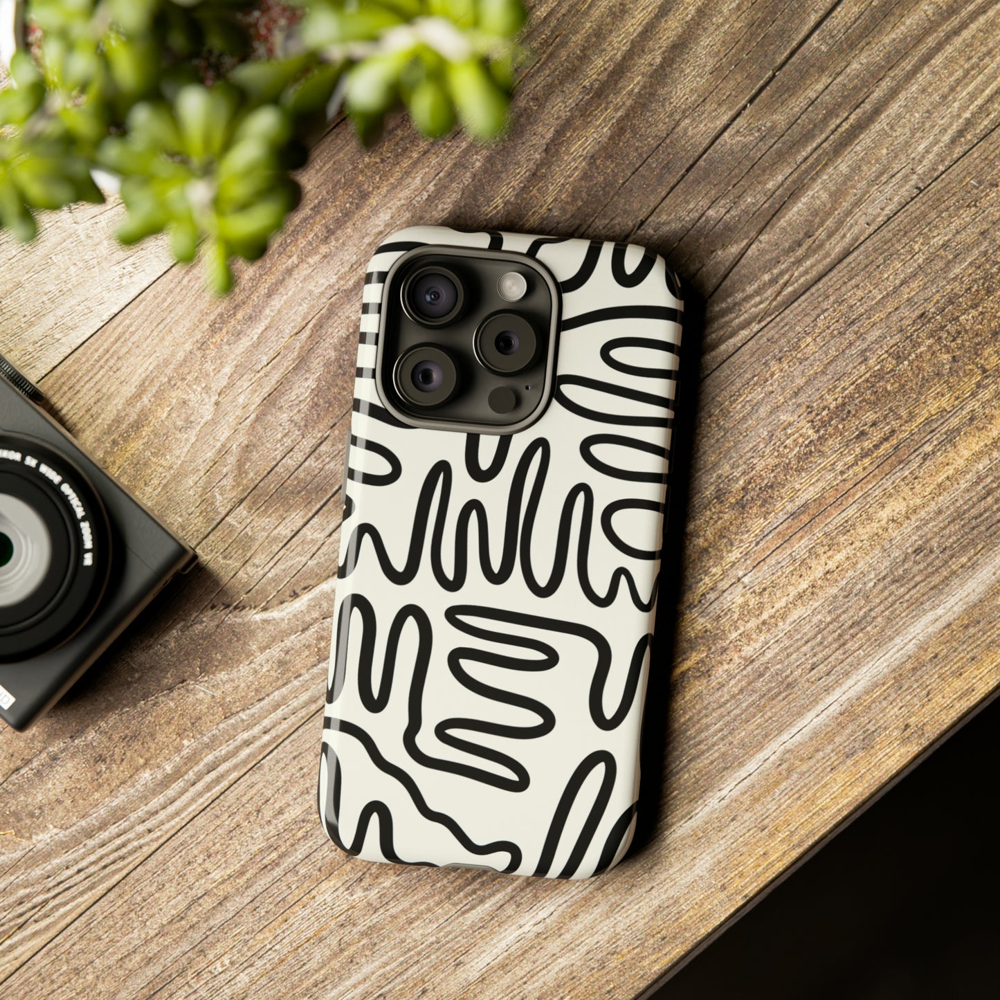 Black and White Squigles | Tough Phone Case