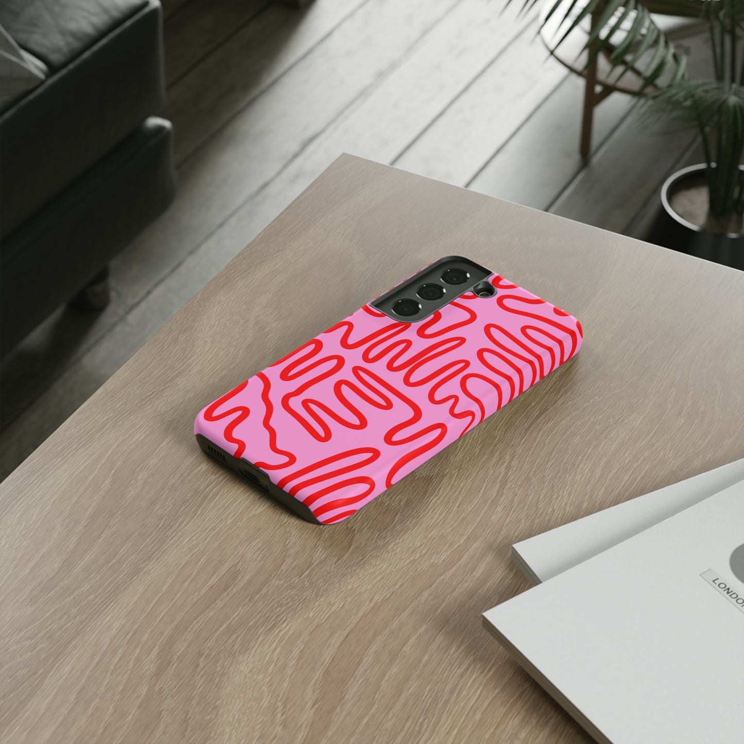 Red and Pink Squigles | Tough Phone Case