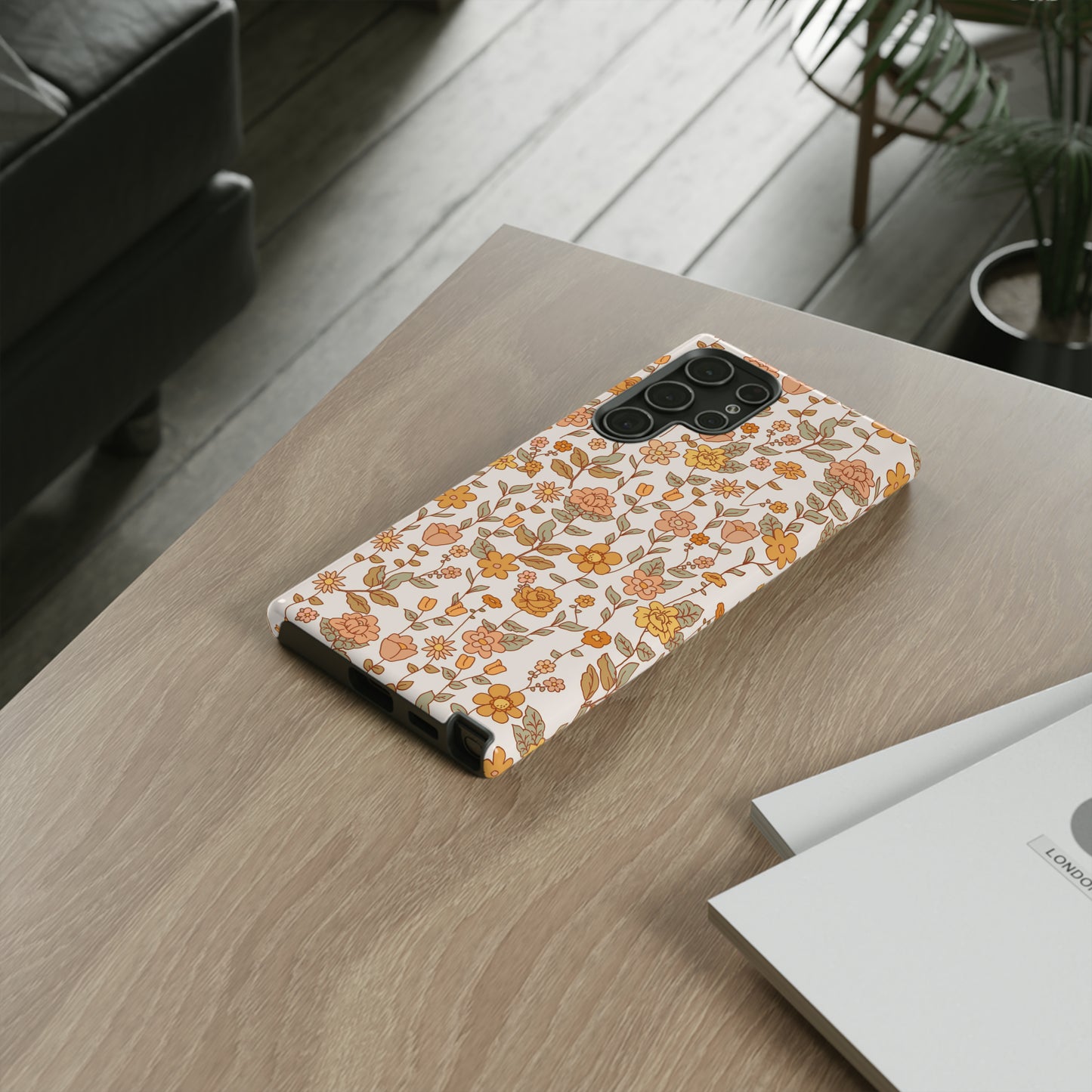 White Old Fashioned Flowers | Tough Phone Case