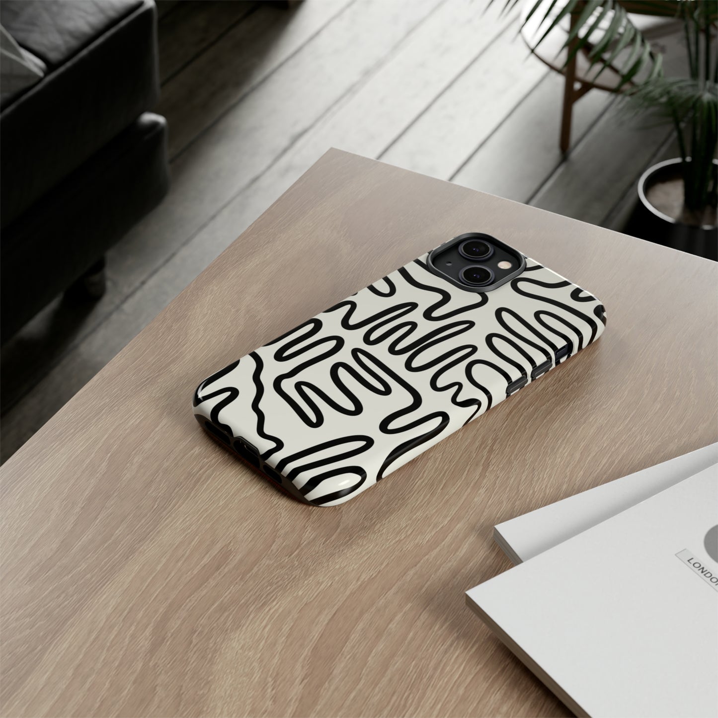 Black and White Squigles | Tough Phone Case