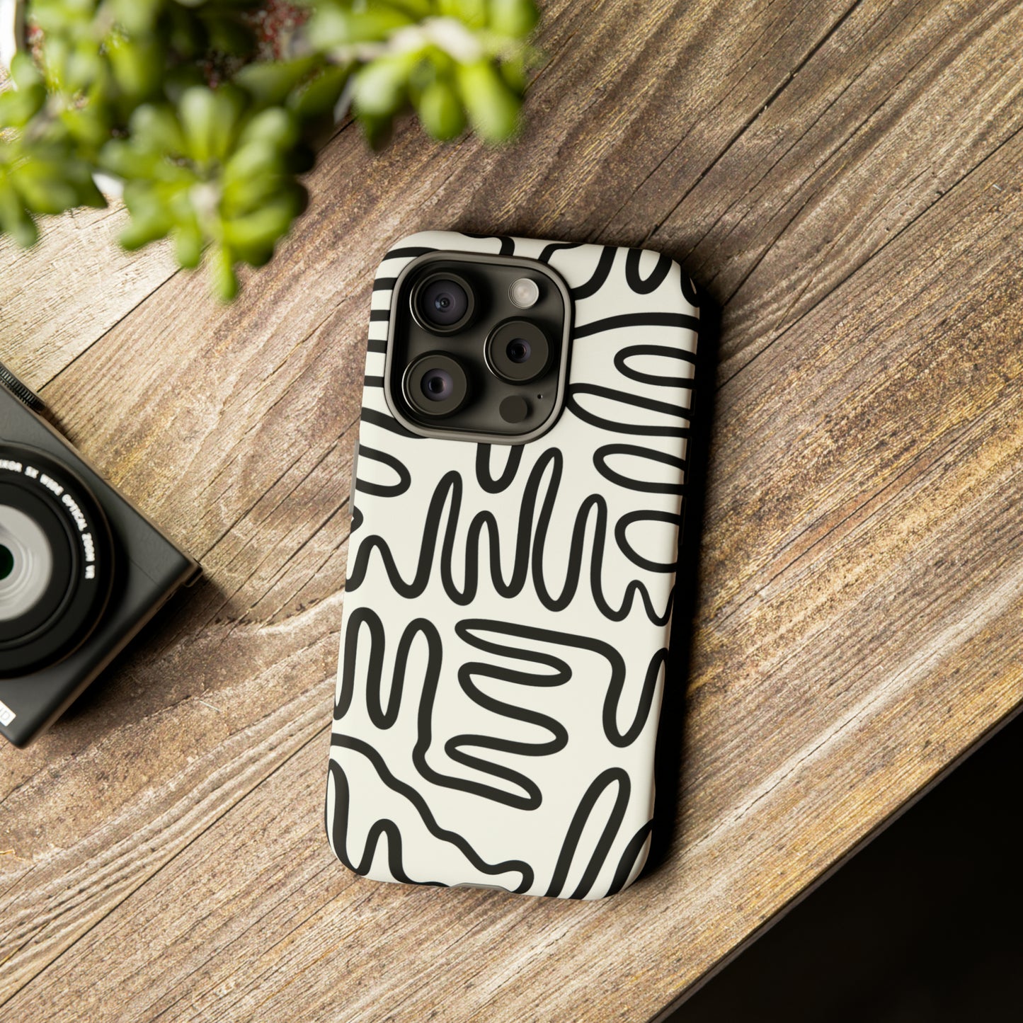 Black and White Squigles | Tough Phone Case