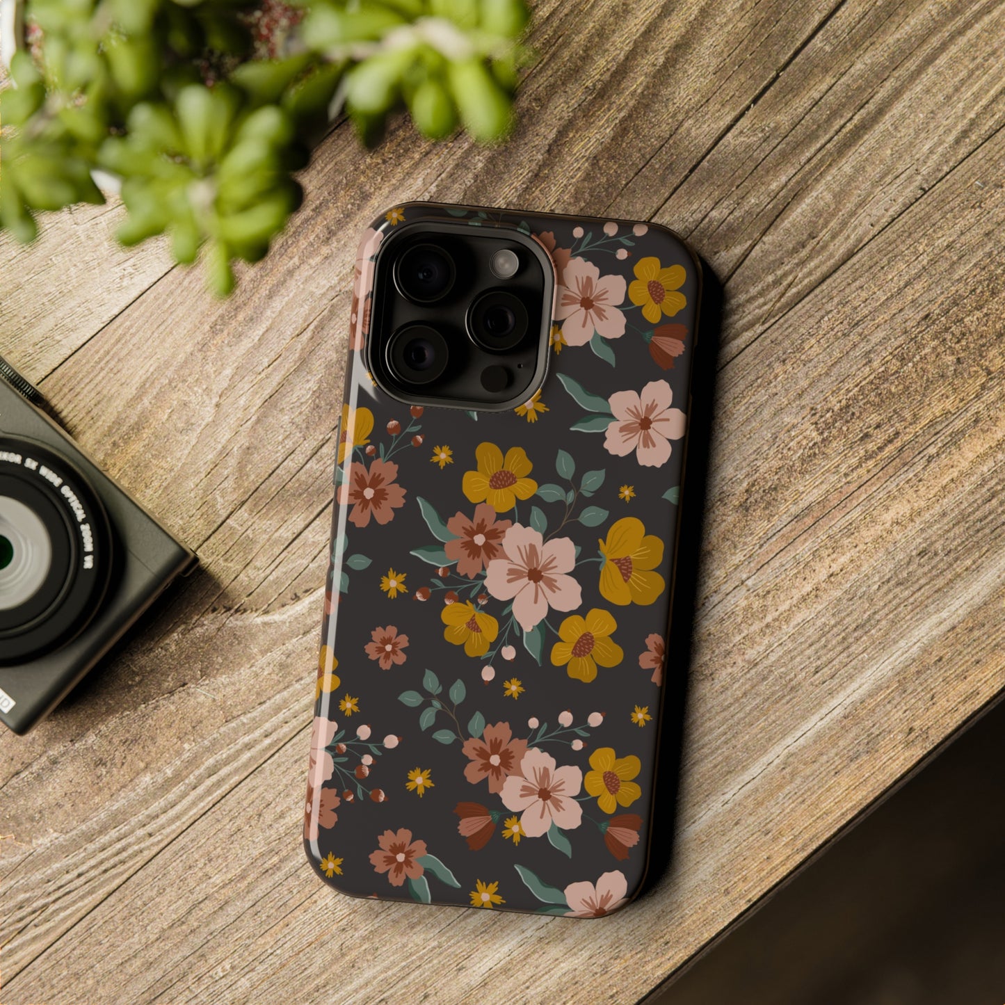 Black Faded Flowers | MagSafe Phone Cases