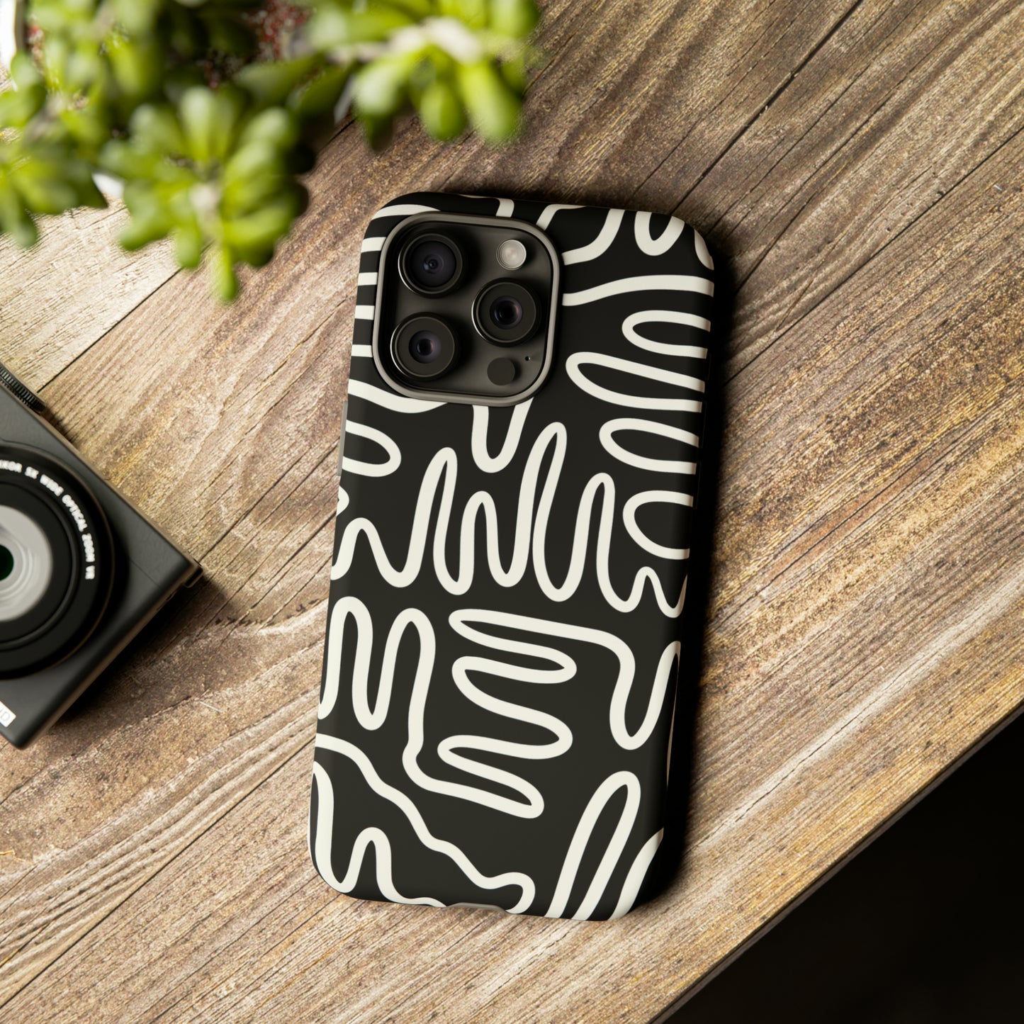 White and Black Squigles | Tough Phone Case