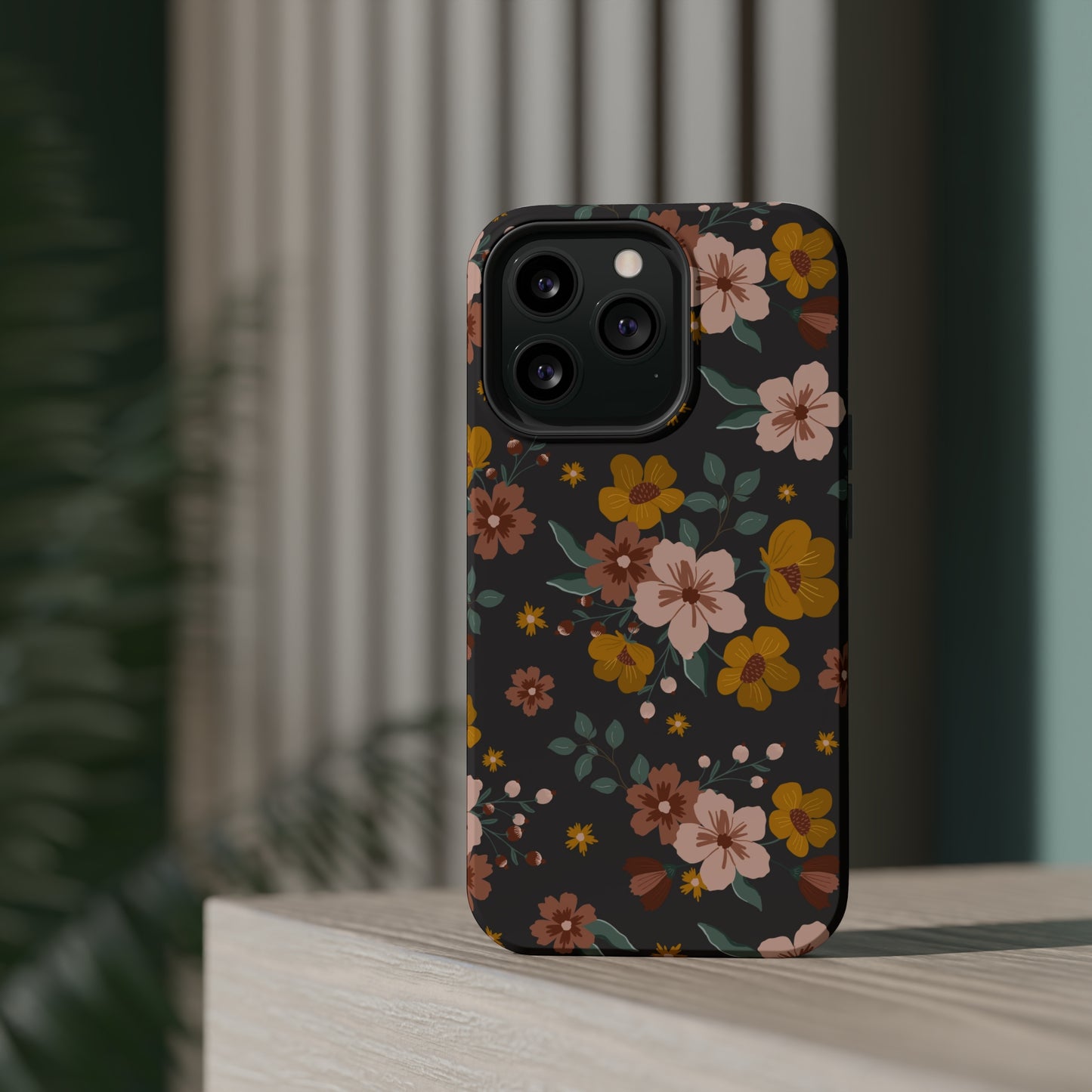 Black Faded Flowers | MagSafe Phone Cases