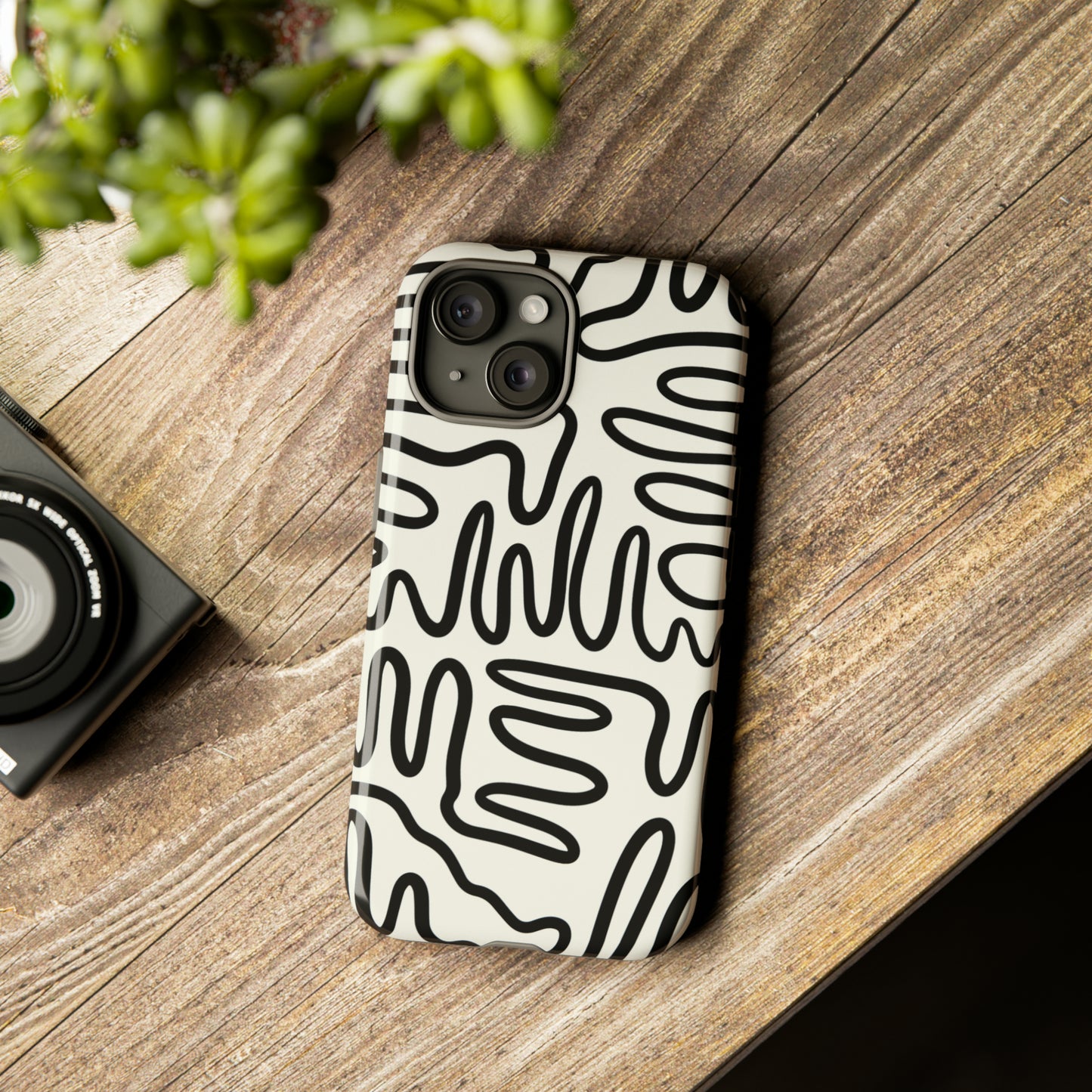 Black and White Squigles | Tough Phone Case