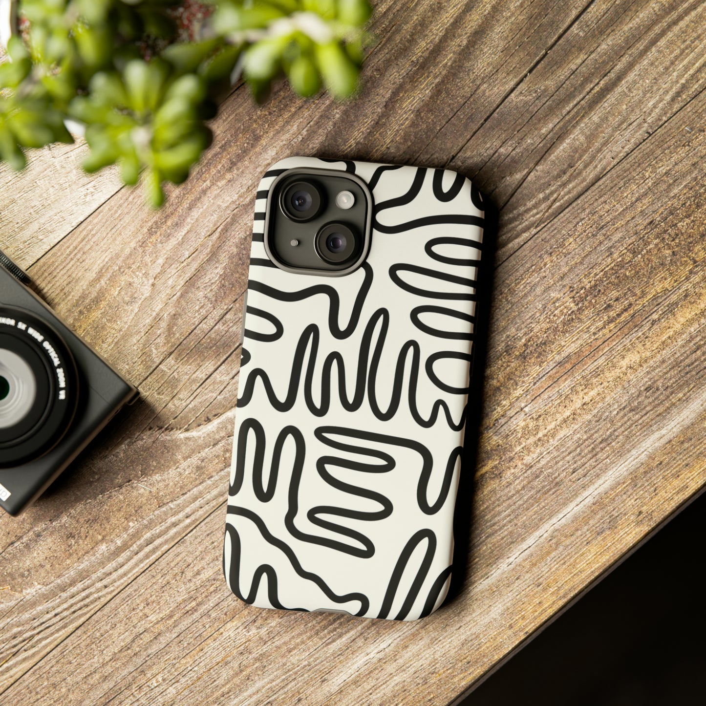 Black and White Squigles | Tough Phone Case