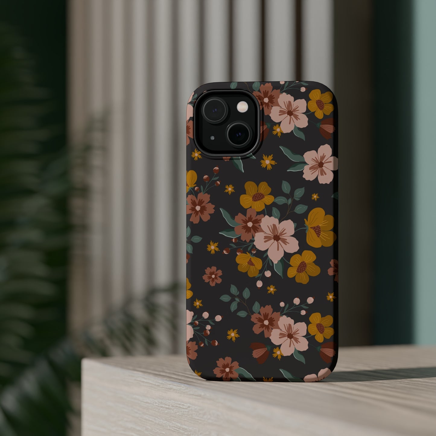 Black Faded Flowers | MagSafe Phone Cases