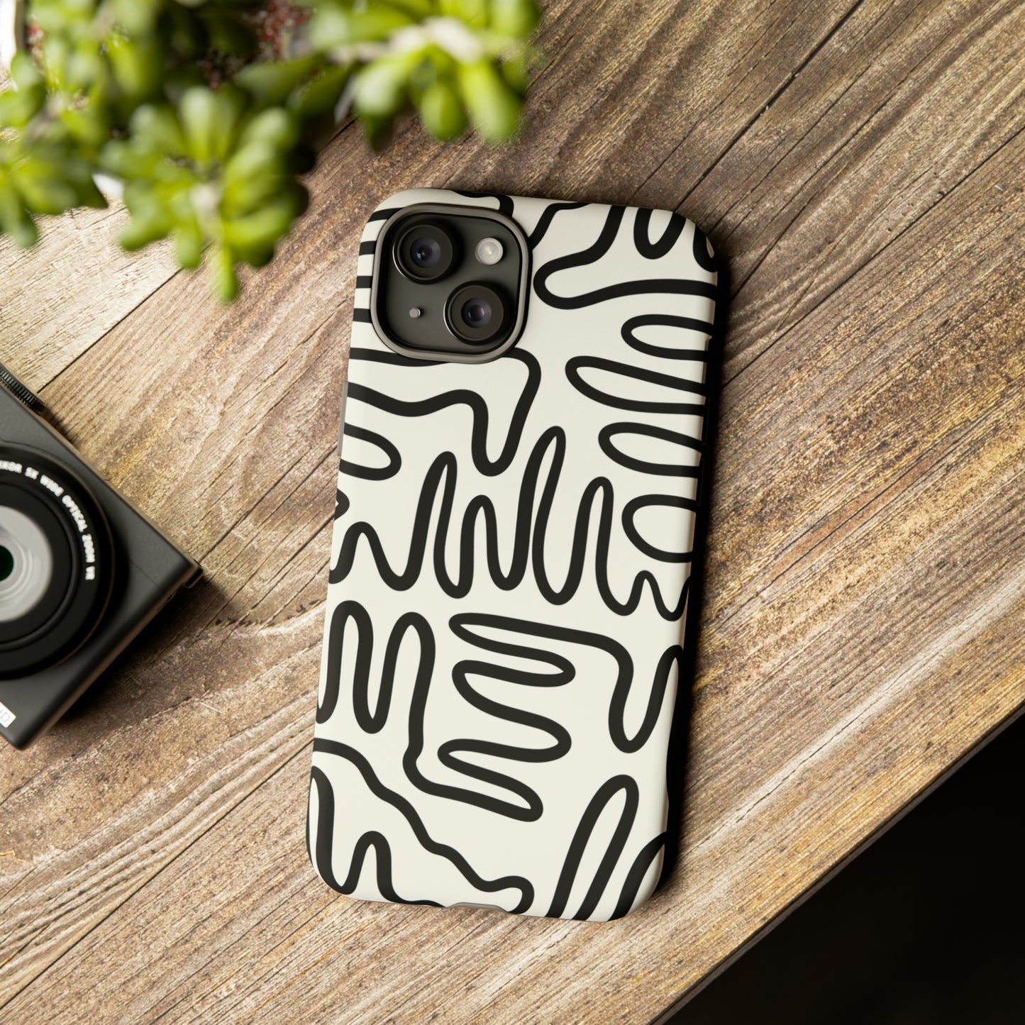 Black and White Squigles | Tough Phone Case