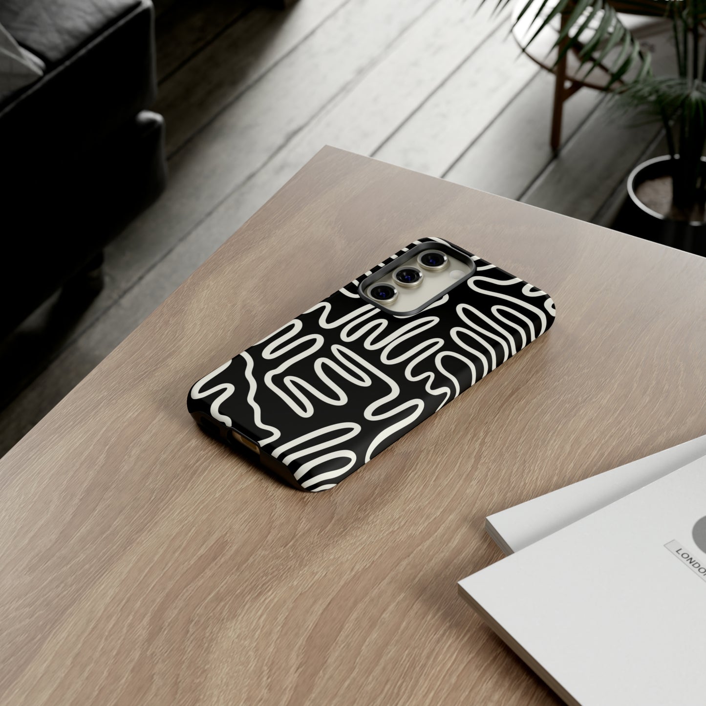 White and Black Squigles | Tough Phone Case