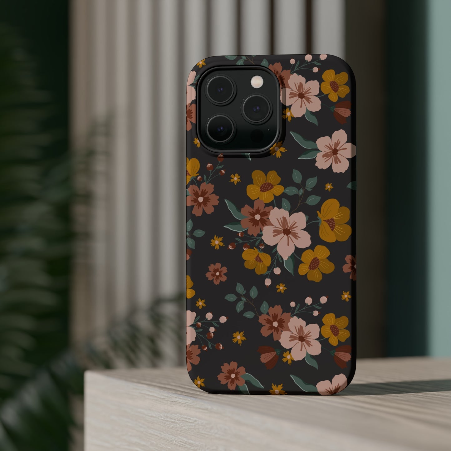 Black Faded Flowers | MagSafe Phone Cases