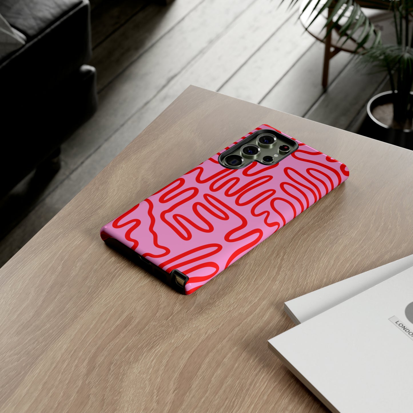 Red and Pink Squigles | Tough Phone Case